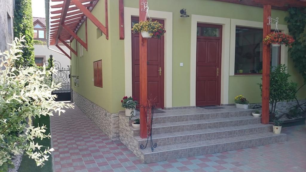 Diana Apartmanhaz Keszthely Εξωτερικό φωτογραφία